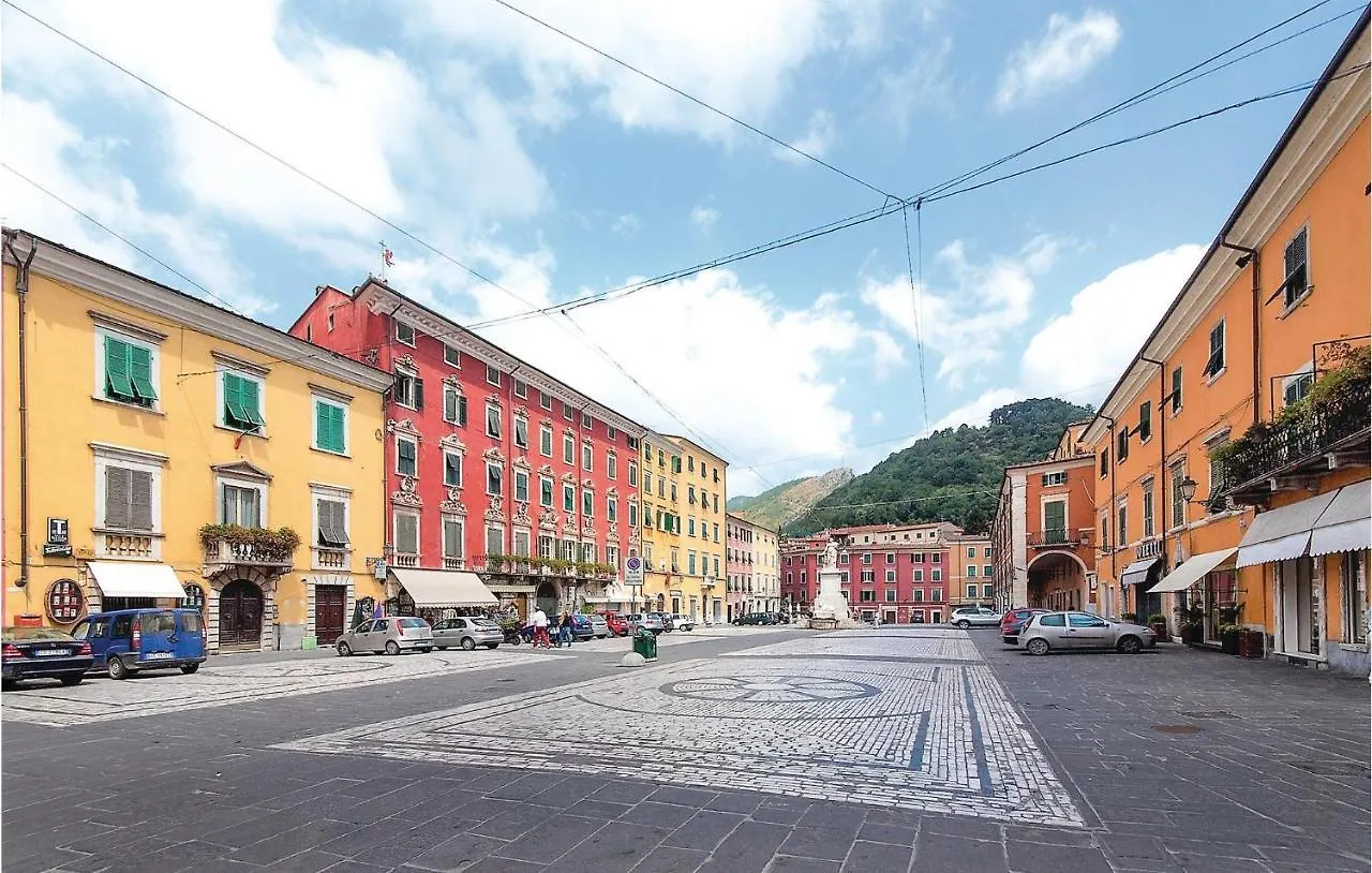 Beautiful Home In Codena With Jacuzzi Carrare Hébergement de vacances